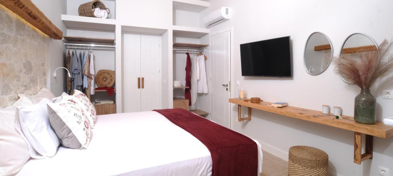 Estia - Private Jacuzzi Next To The *