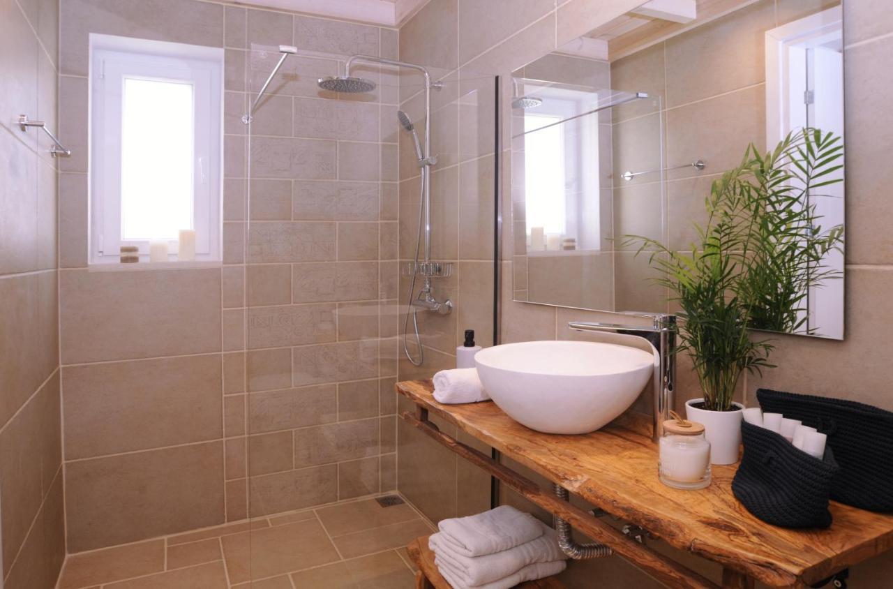 Holiday home Estia - Private Jacuzzi Next To The