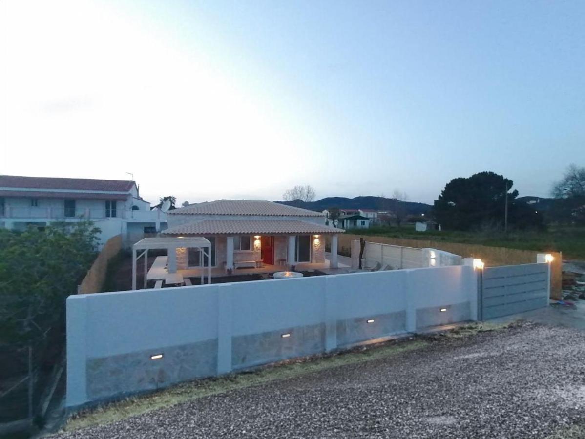Estia - Private Jacuzzi Next To The Holiday home *