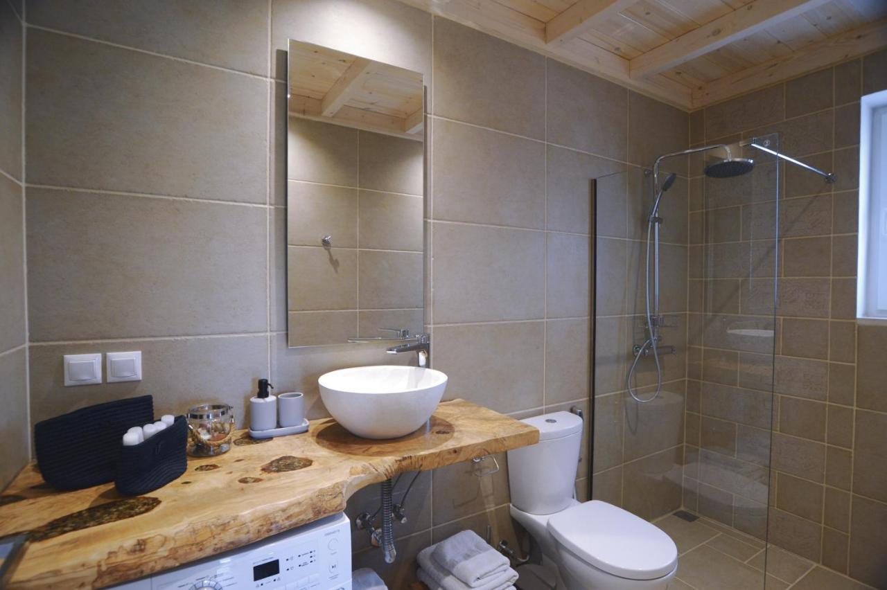 Estia - Private Jacuzzi Next To The Ferienhaus Agios Georgios (Corfu)